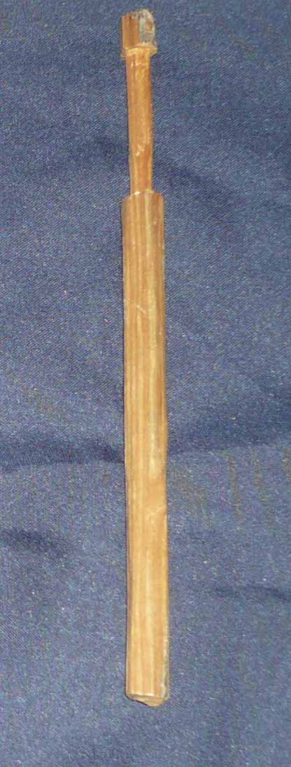 lterer handgeschnitzter Klppel ca 16,2 cm lang