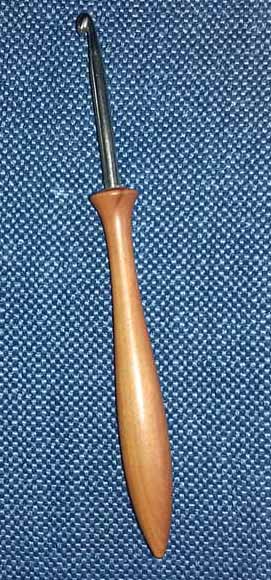 Hkelhaken Holzgriff ca 4 mm